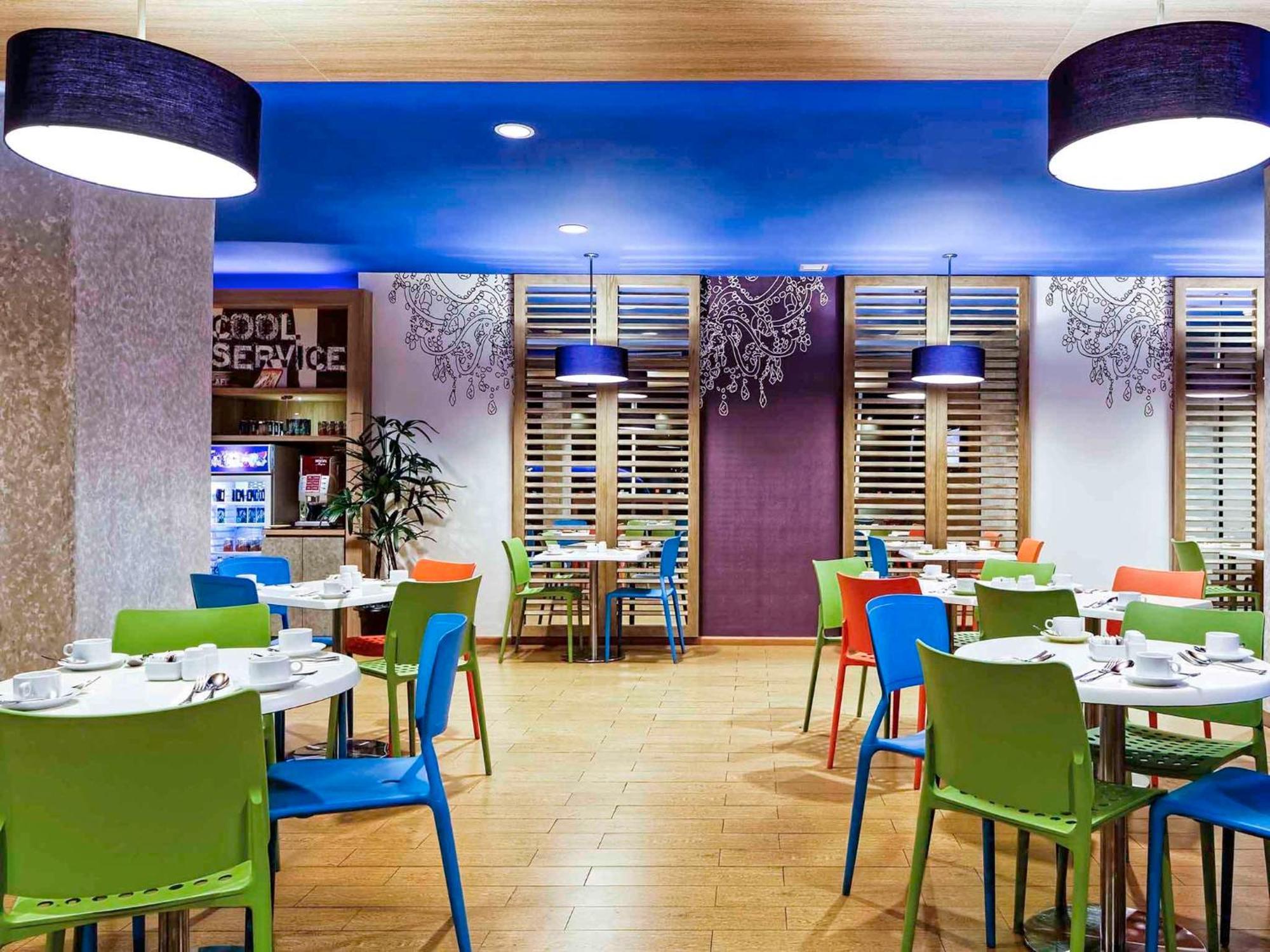 טנגרנג Ibis Budget Jakarta Airport מראה חיצוני תמונה